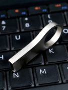 M43 заказать флеш накопитель с логотипом вашей фирмы оптом москва